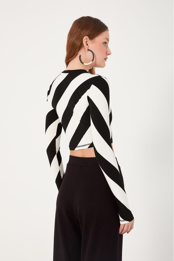 Blusa Cropped Estampa Listra