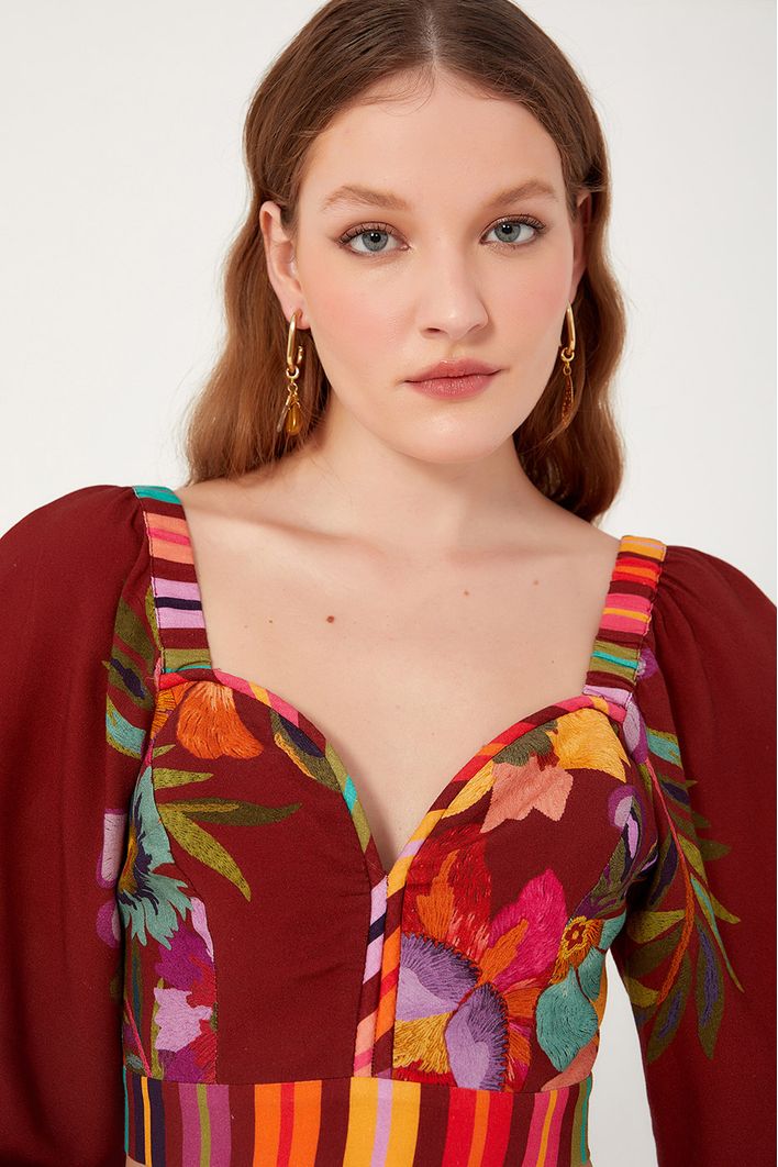 Blusa Cropped Estampa Lembrança