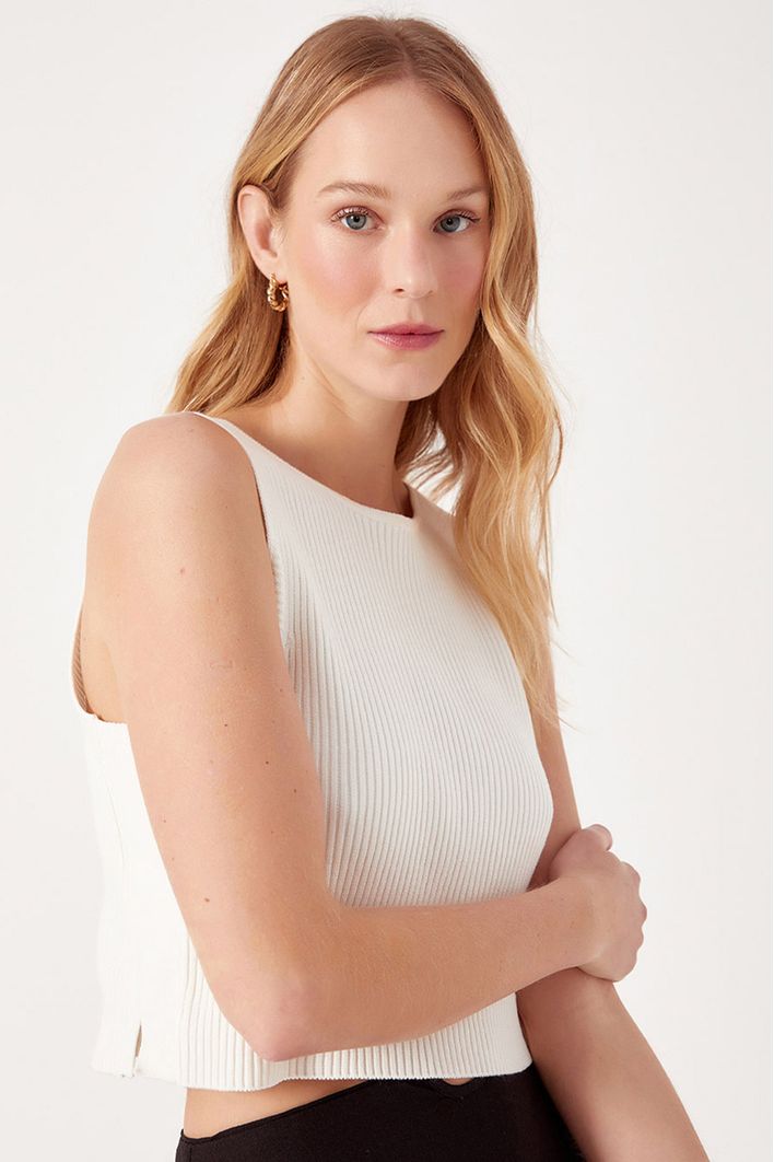 Blusa Tricot Decote Canoa