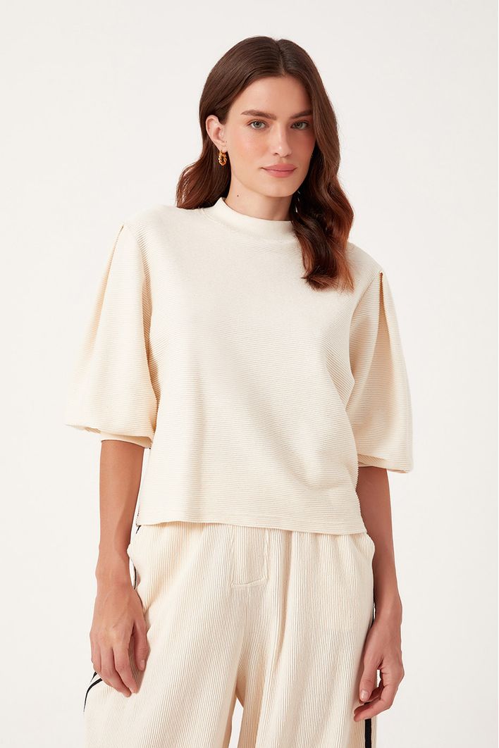Blusa Bordada Manga Pregas