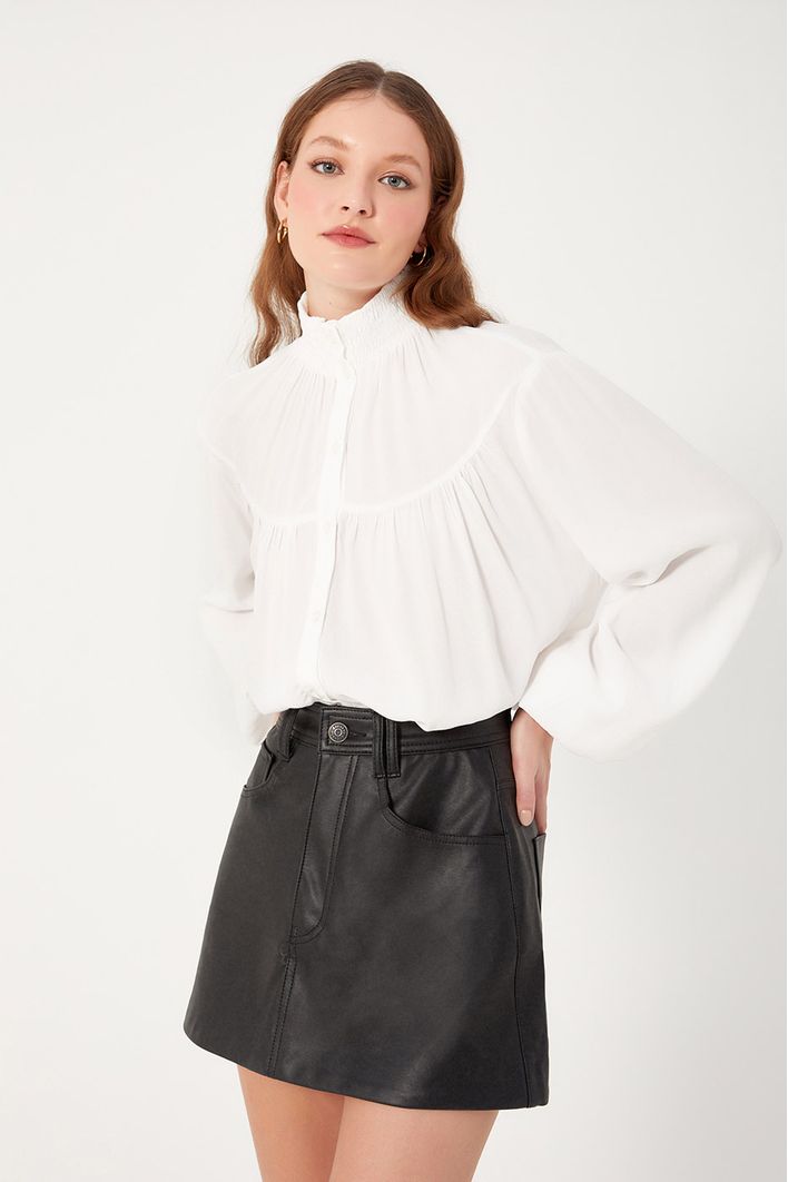 Camisa Crepe Gola Alta