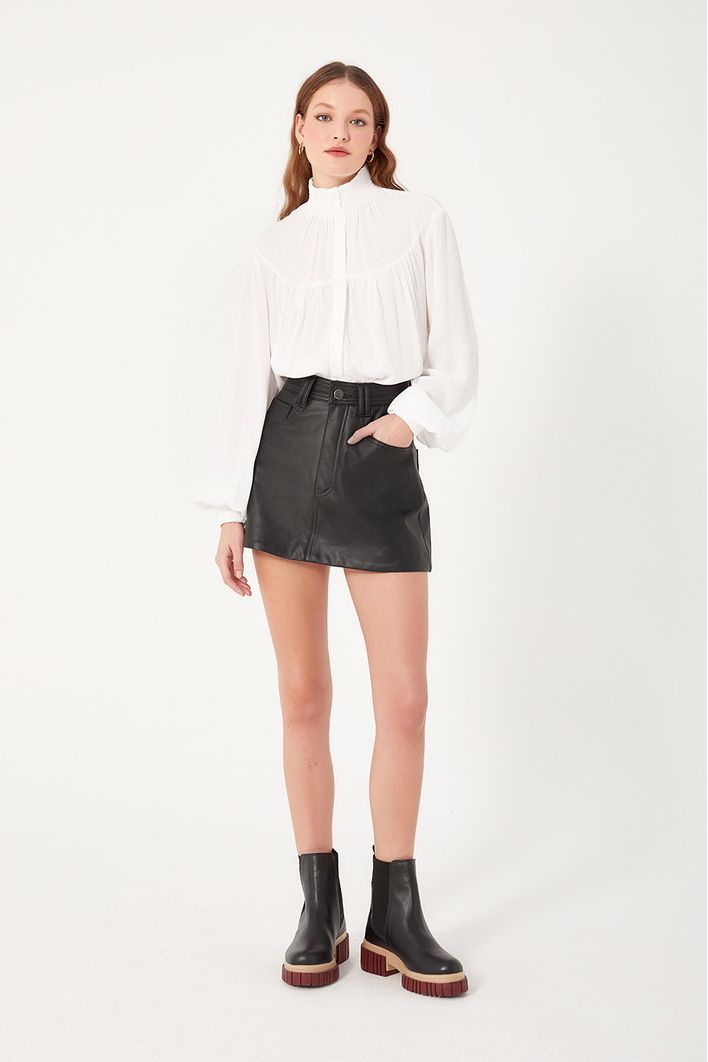Camisa Crepe Gola Alta