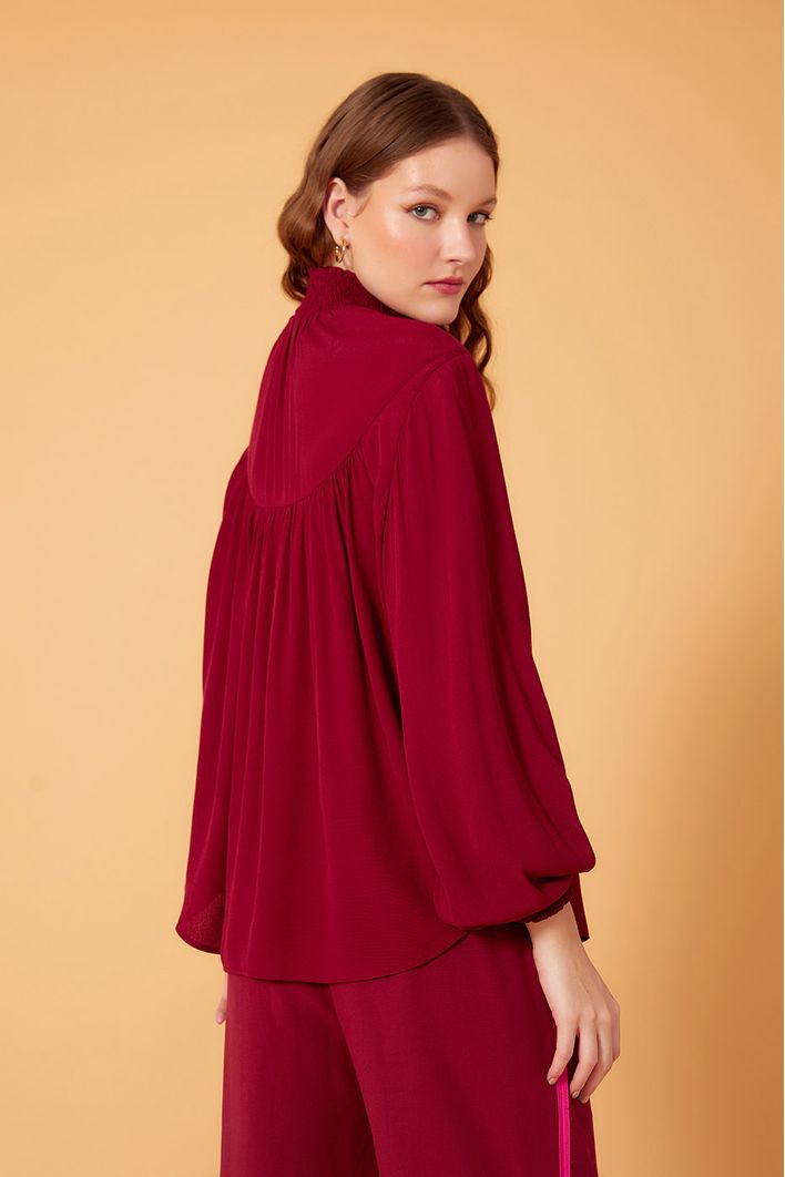 Camisa Crepe Gola Alta