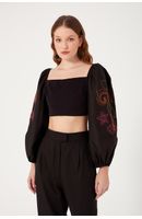 Blusa Manga Tecido Bordado