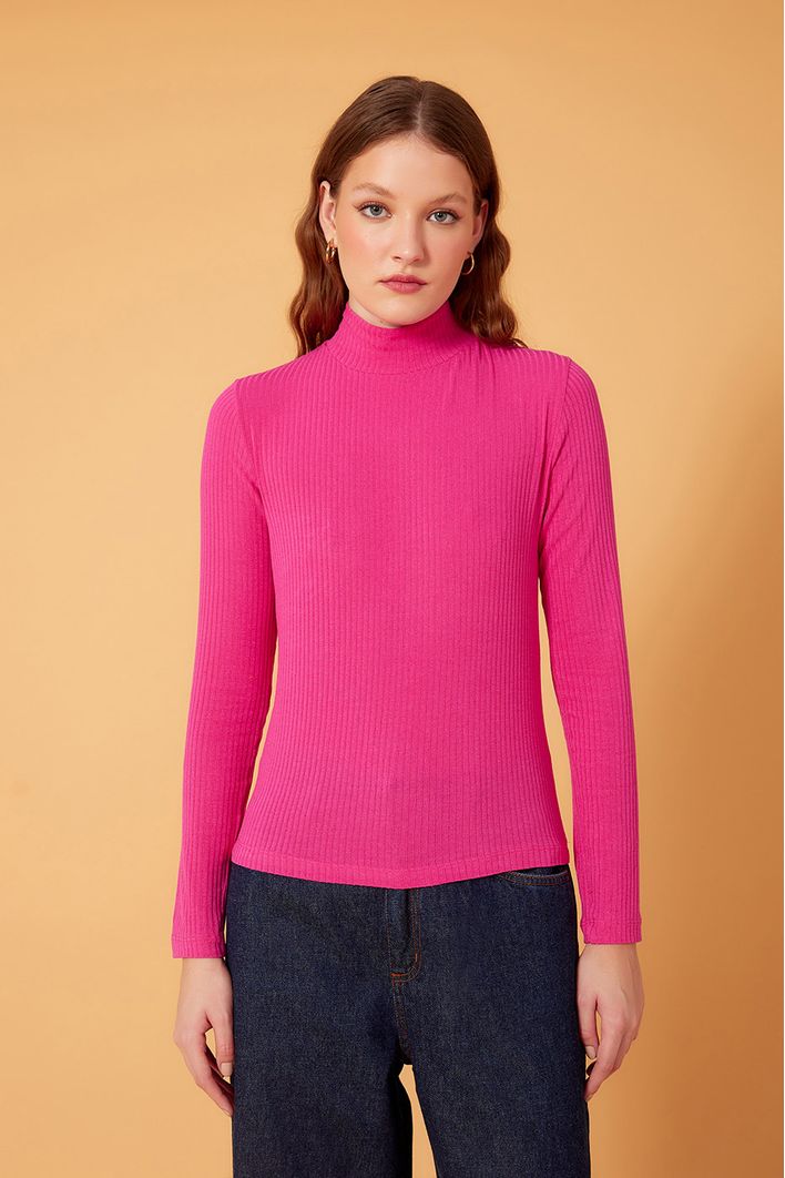 Blusa Gola Rolê Canelada