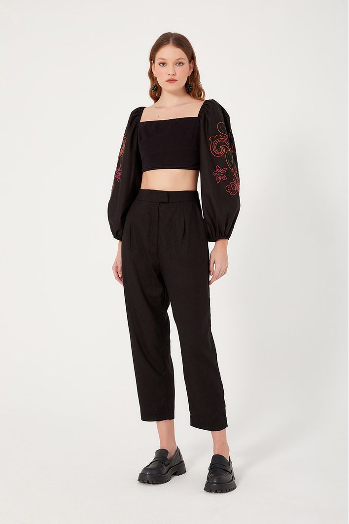 Blusa Manga Tecido Bordado