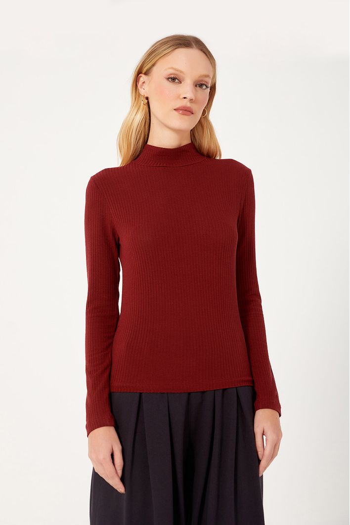 Blusa Gola Rolê Canelada