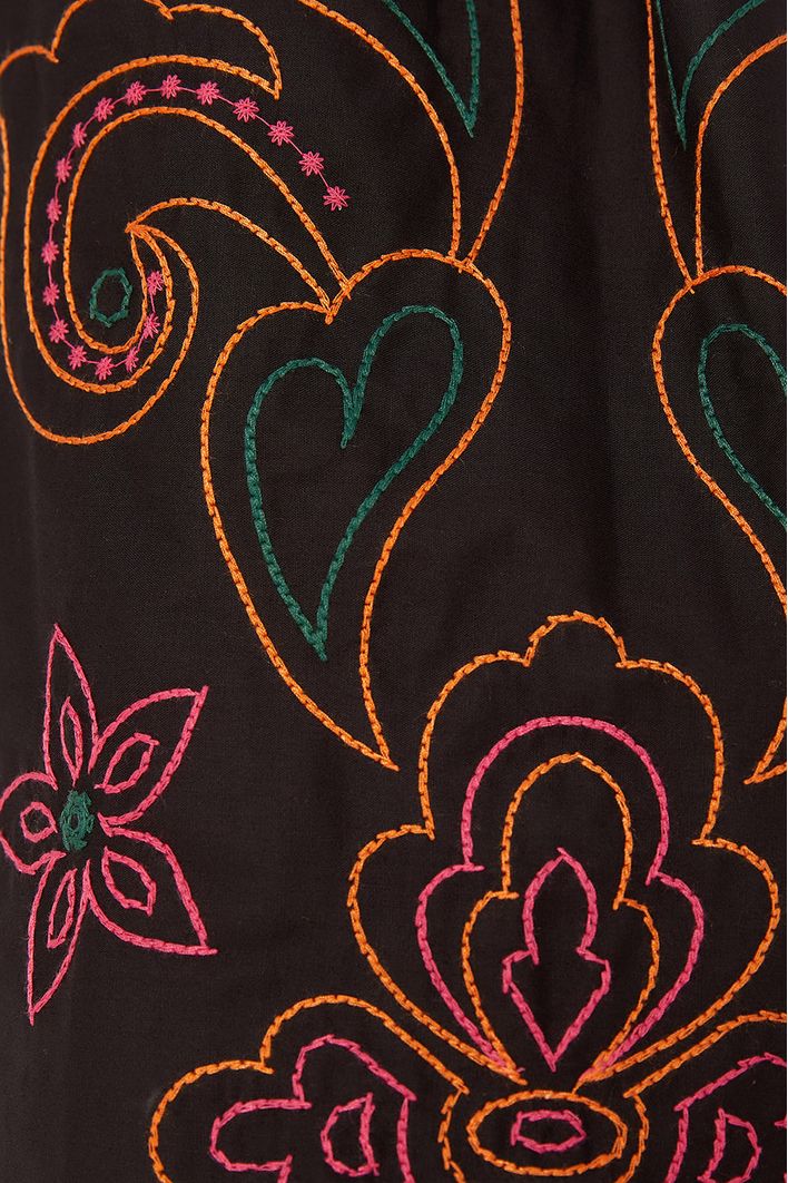 Blusa Manga Tecido Bordado
