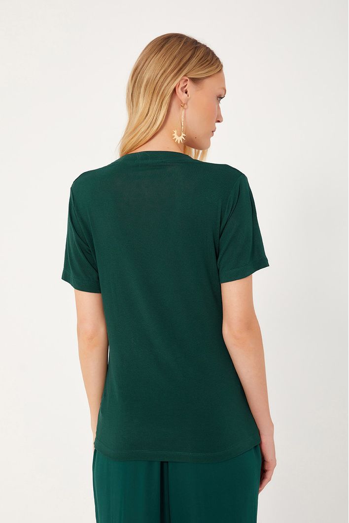T-shirt Básica Malha Tricot