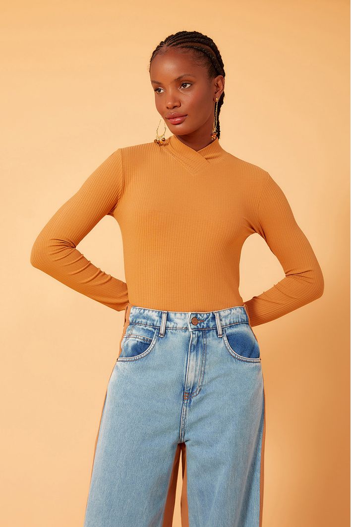 Blusa Gola Rolê