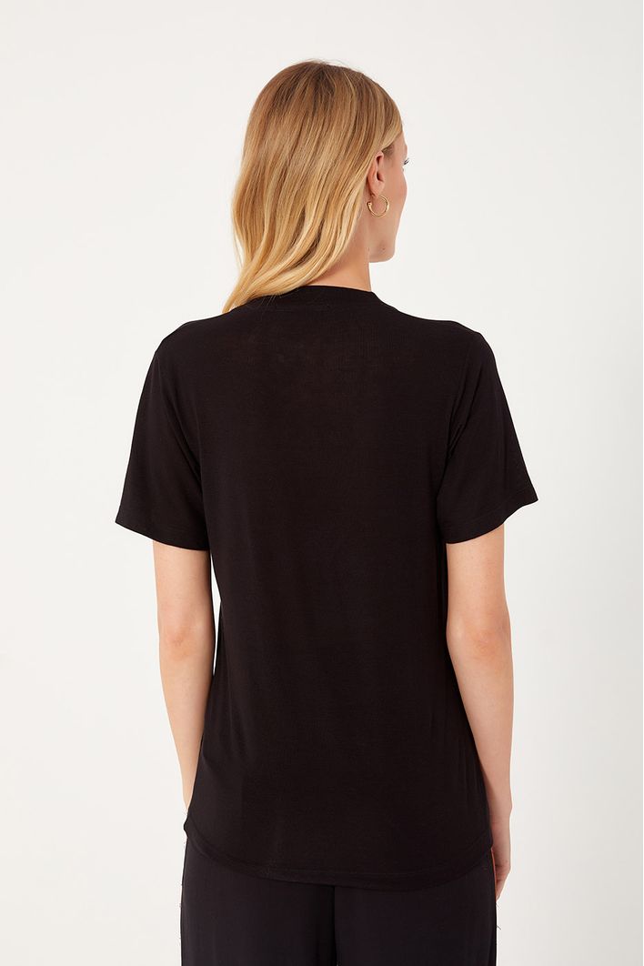 T-shirt Básica Malha Tricot