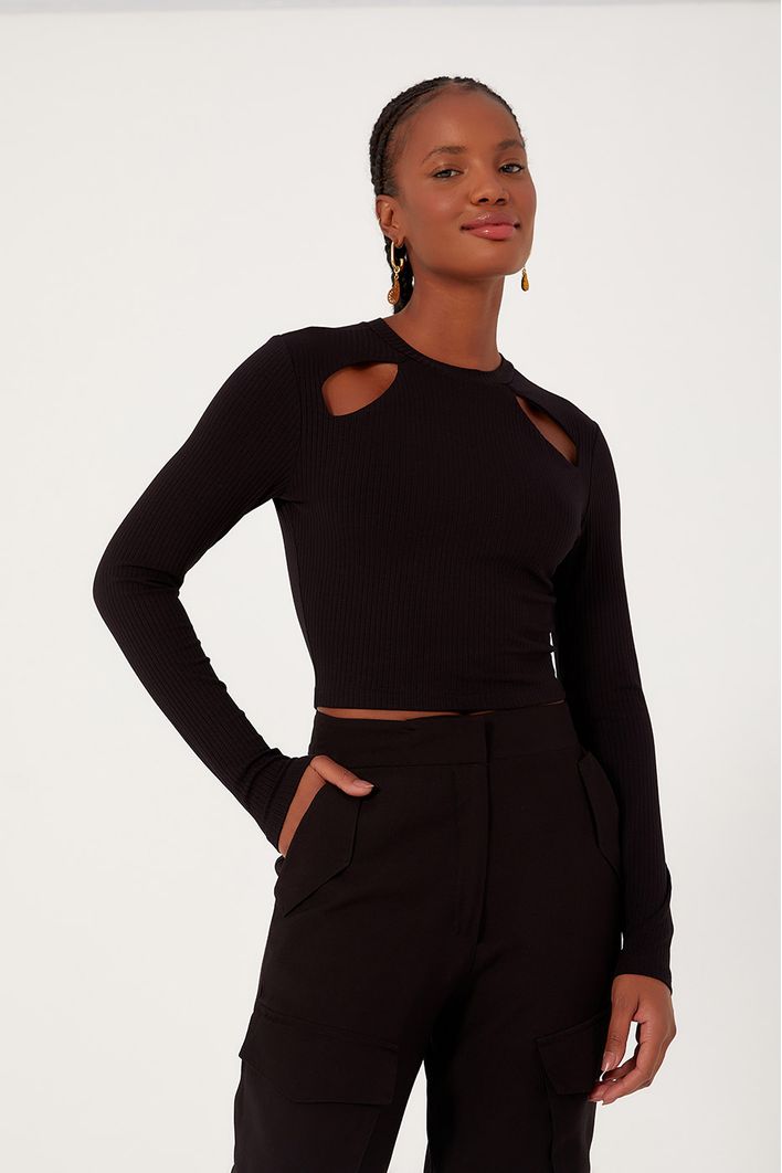 Blusa Cropped Ombro Vazado