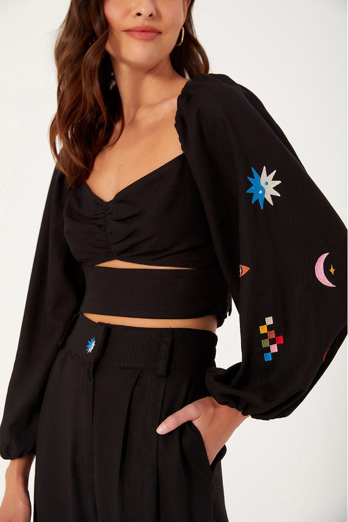 Blusa Linho Bordado Mystic