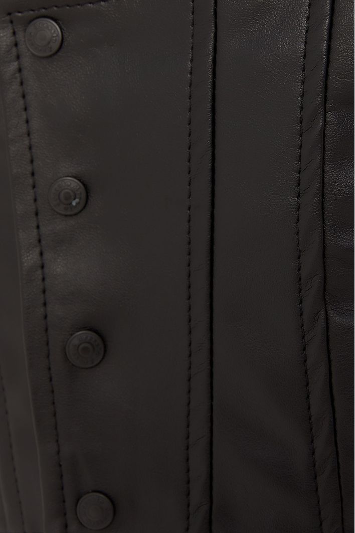 Blusa Recortes Leather