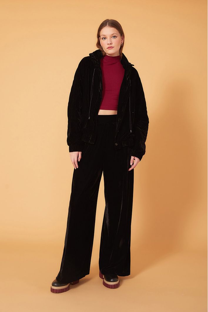 Top Cropped Canelada