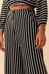 Calça Pantalona Estampa Listra