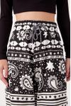 Calça Moletom Estampa Paisley Love