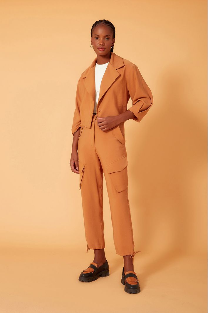 Calça Bolsos Laterais