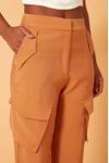 Calça Bolsos Laterais