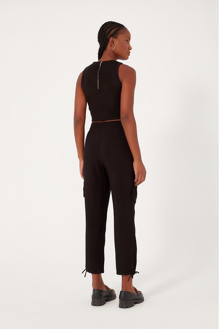 Calça Bolsos Laterais