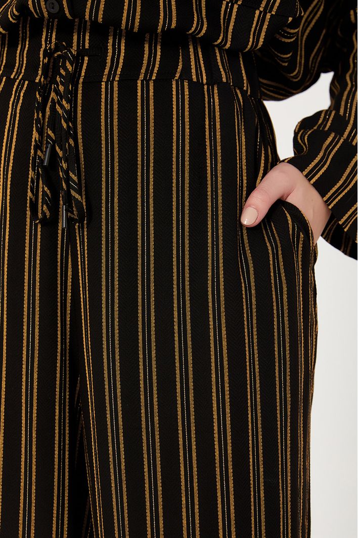 Calça Listra Lurex