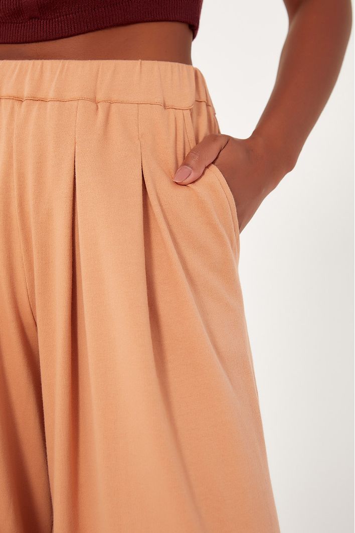 Calça Pantalona Pregas