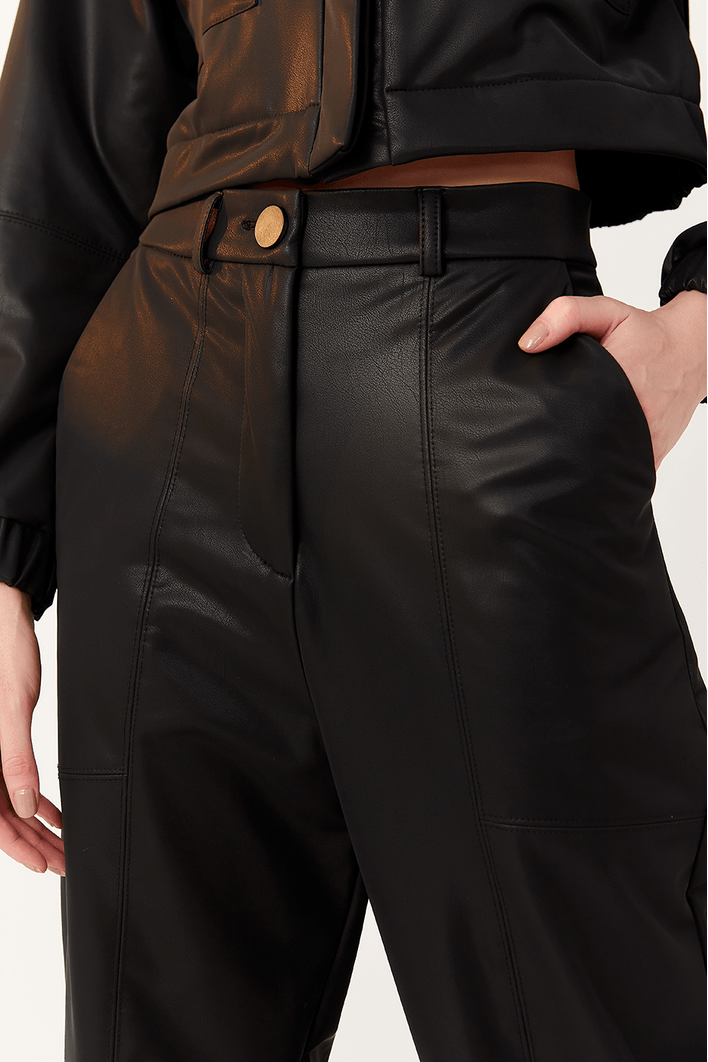 Calça Alfaiataria Malha Leather