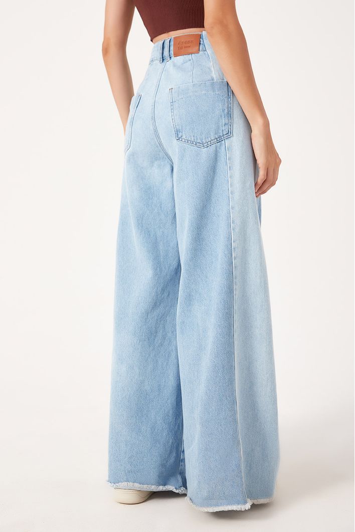 Calça Jeans Flare Recorte