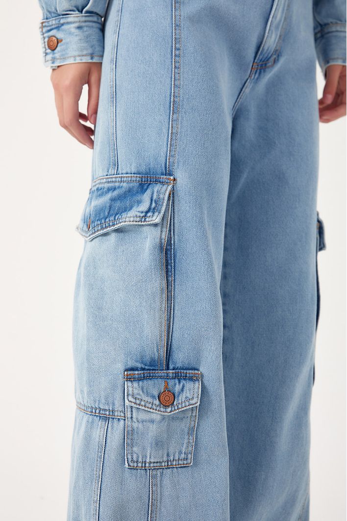 Calça Jeans Bolsos