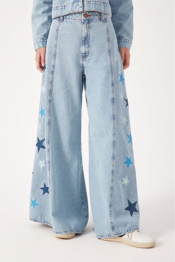 Calça Jeans Detalhe Estrelinhas