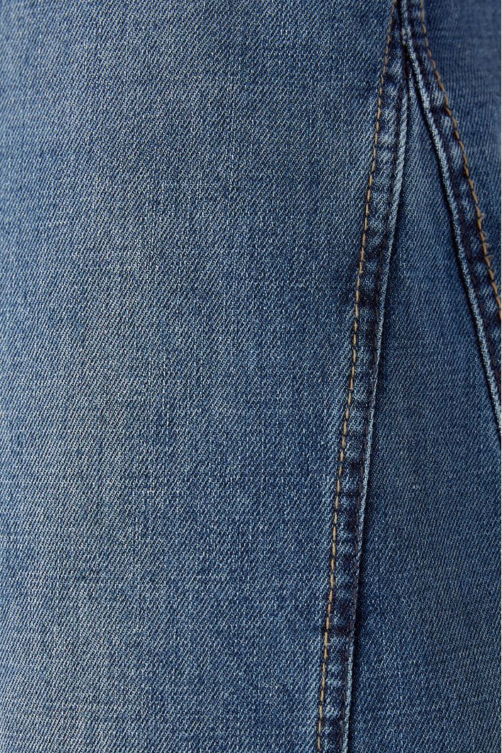 Calça Jeans Detalhe Zig Zag