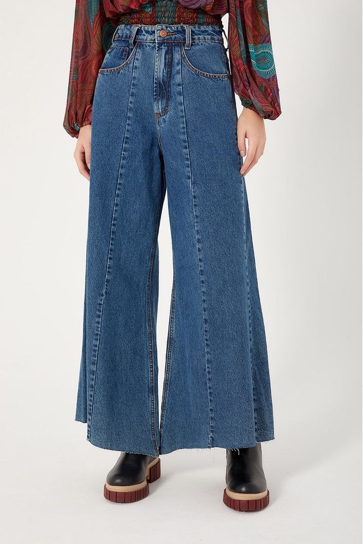 Calça Jeans Cropped Recortes