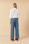 Calça Jeans Detalhe Recortes