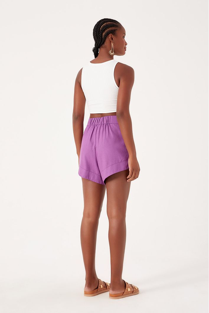 Short Linho Barra Inclinada