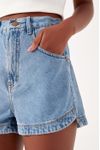 Short Jeans Bolso Deslocado