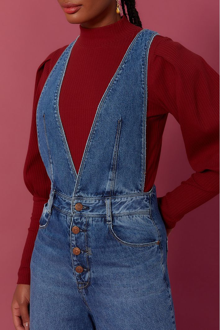 Jardineira Jeans Detalhe Zig Zag