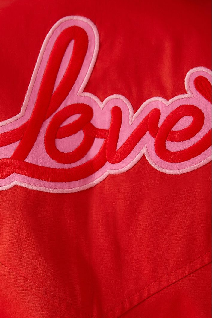 Macacão Utilitário Bordado Love