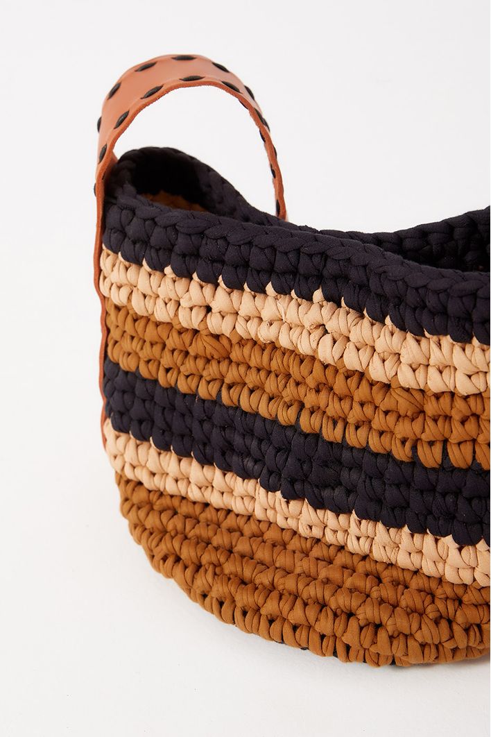 Bolsa Cesto Crochê Alça Couro