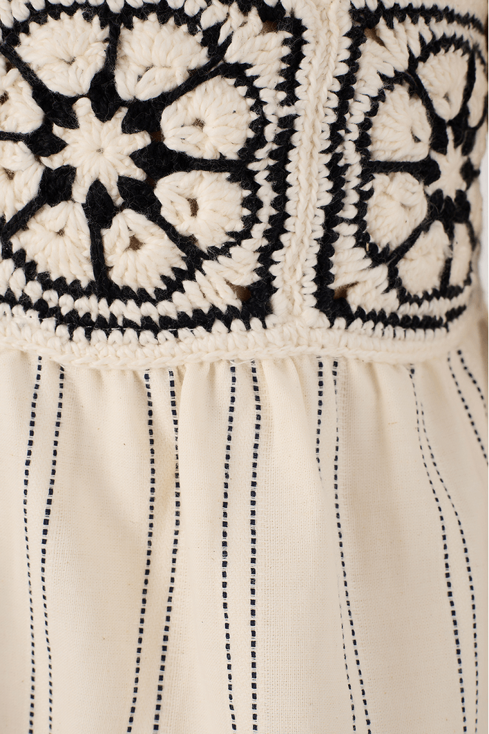 Vestido Cropped Pala de Crochê