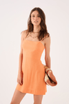 Vestido Curto Linho Recorte Busto