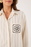 Camisa Listras Bolso Crochê