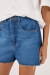 Short Jeans Recorte Lateral