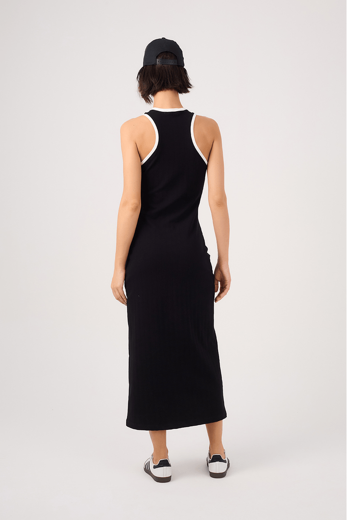 Vestido Canelado Bordado Summer Club