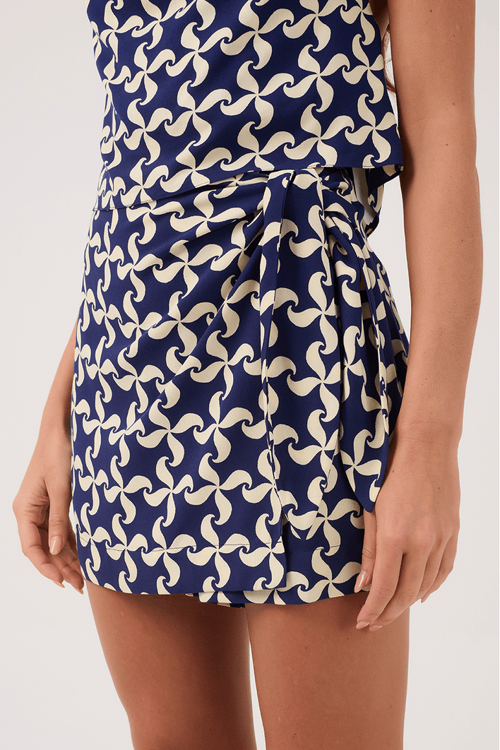 Short Saia Crepe Estampa Catavento