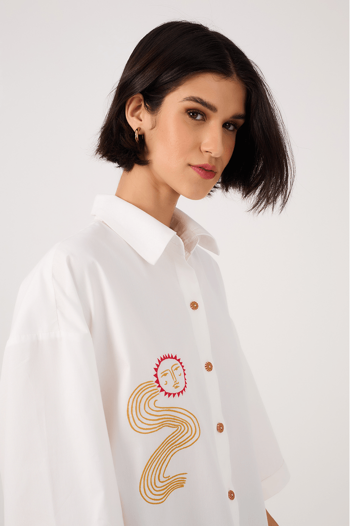 Camisa Ampla Bordado Sol