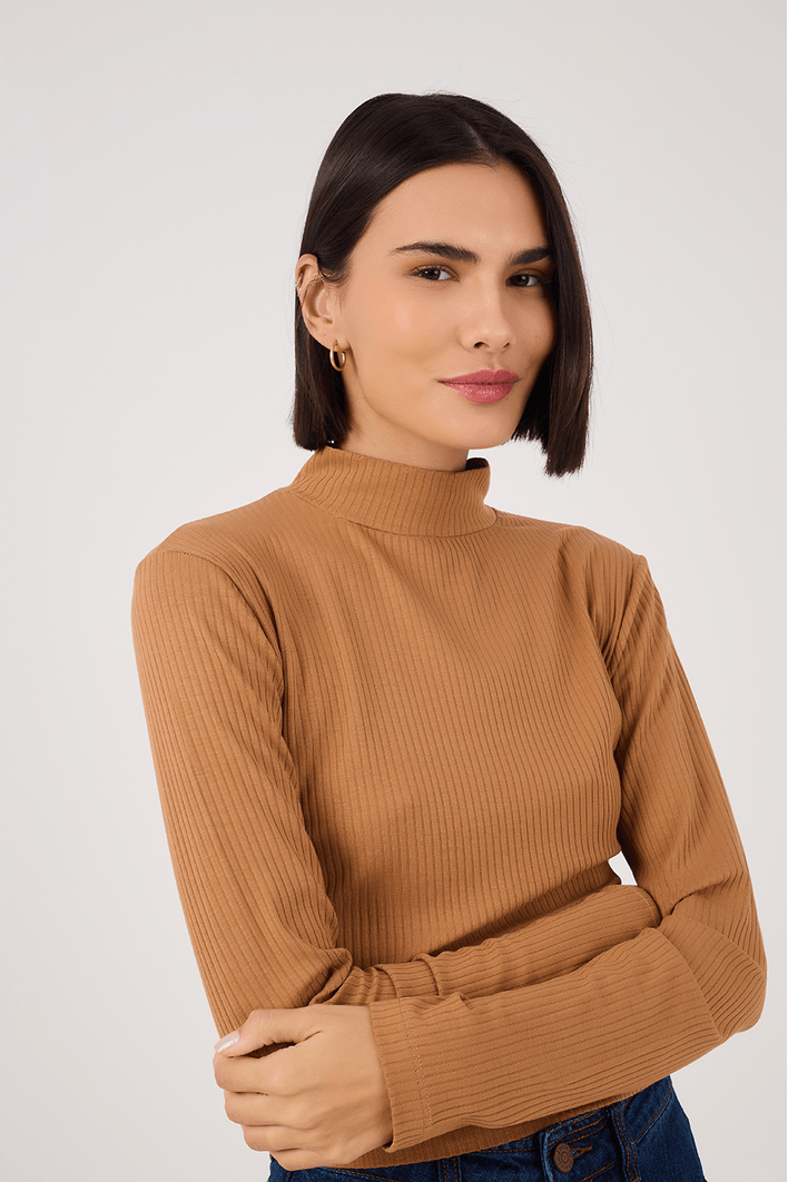 Blusa Gola Alta Canelada