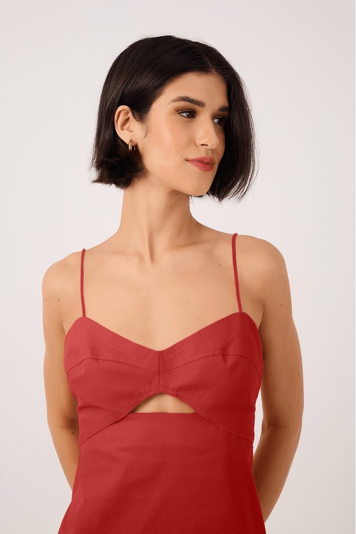 Vestido Curto Recortes