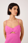 Vestido Curto Recortes