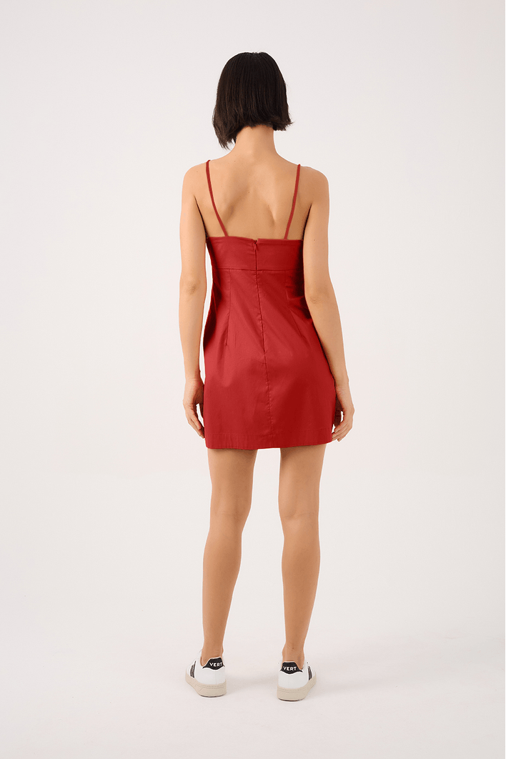 Vestido Curto Recortes