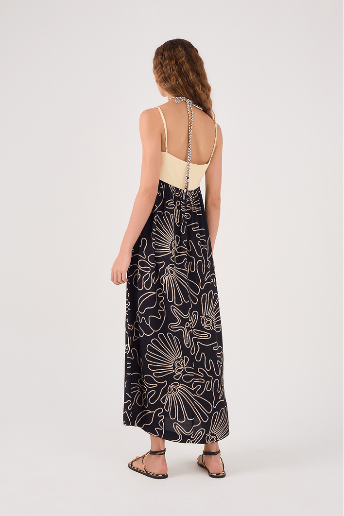 Vestido Cropped Bordado Estampa Mar